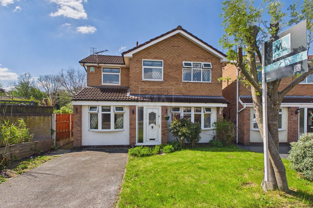 Property photo 1 of 18 Front External