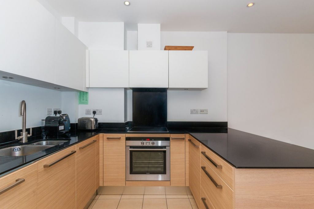 Property photo 2 of 10 Picture No. 06