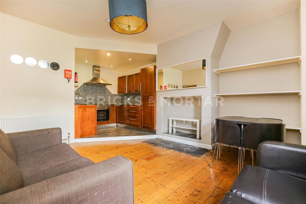 Property photo 3 of 10 6Ea-Tm-Afk-Ynkdzduuwwg.Jpg