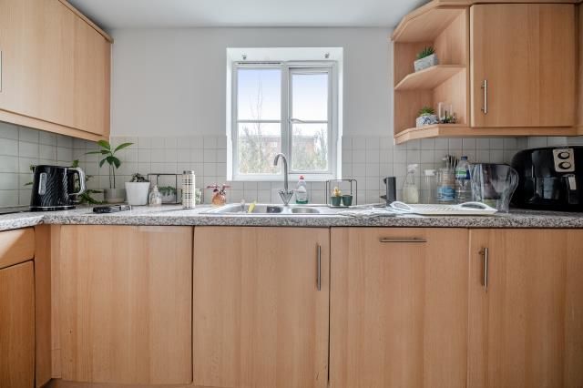 Property photo 3 of 15 Kitchen