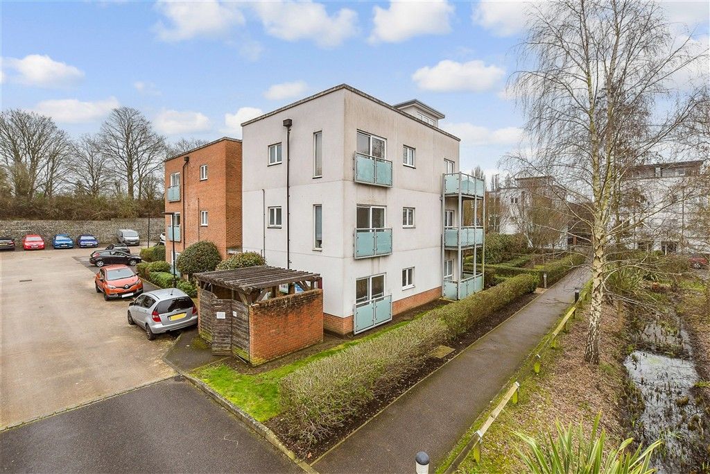 Property photo 1 of 9 External (Web)