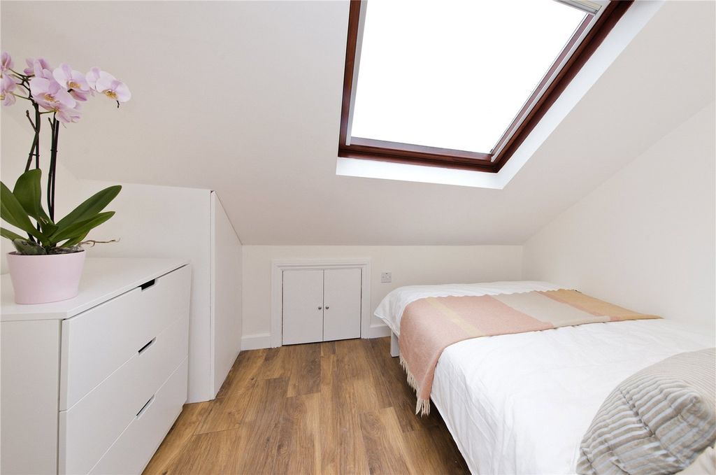 Property photo 3 of 4 Picture No. 01