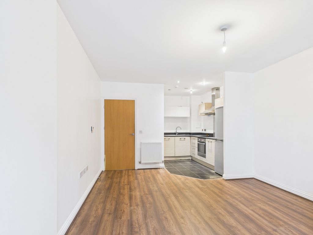 Property photo 2 of 5 Living Room