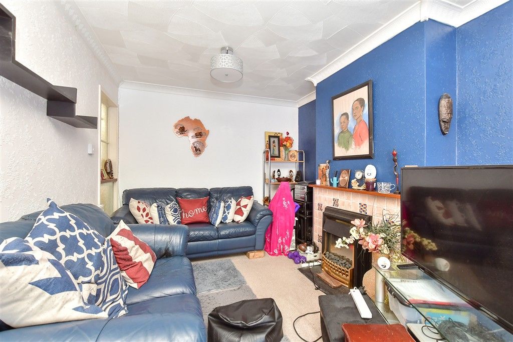 Property photo 1 of 12 Lounge/Diner