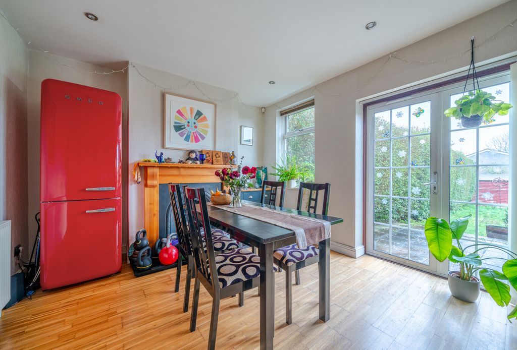 Property photo 1 of 15 1419205-12-699c86...