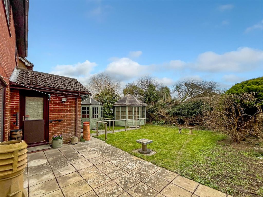 Property photo 2 of 19 Image00011.Jpg