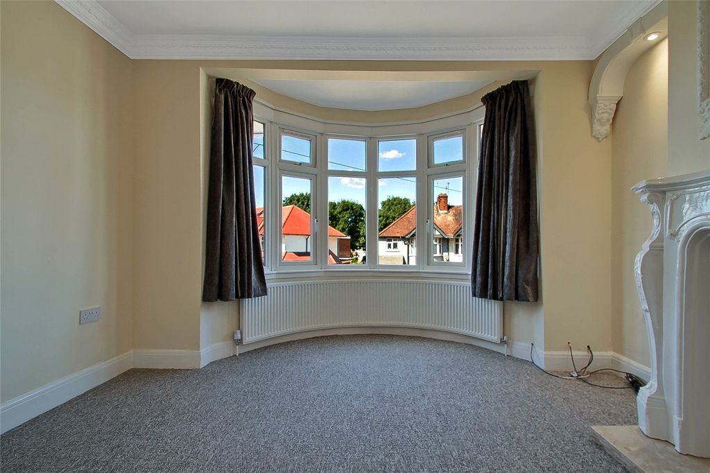 Property photo 2 of 7 Picture No. 10