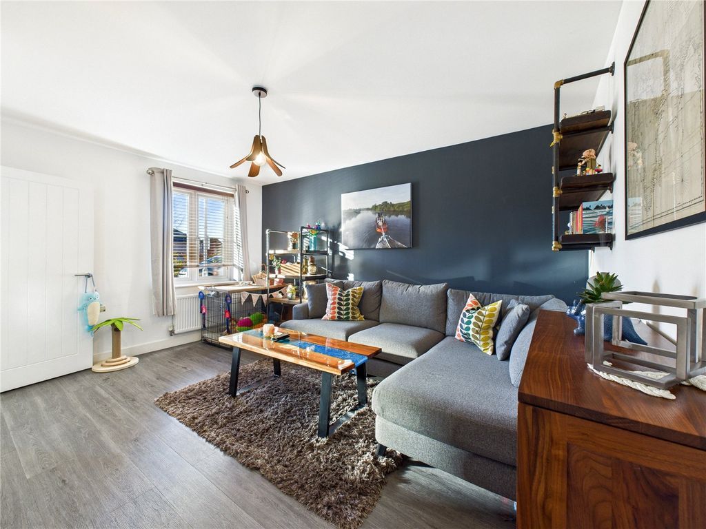 Property photo 3 of 14 3 - Picture No. 32