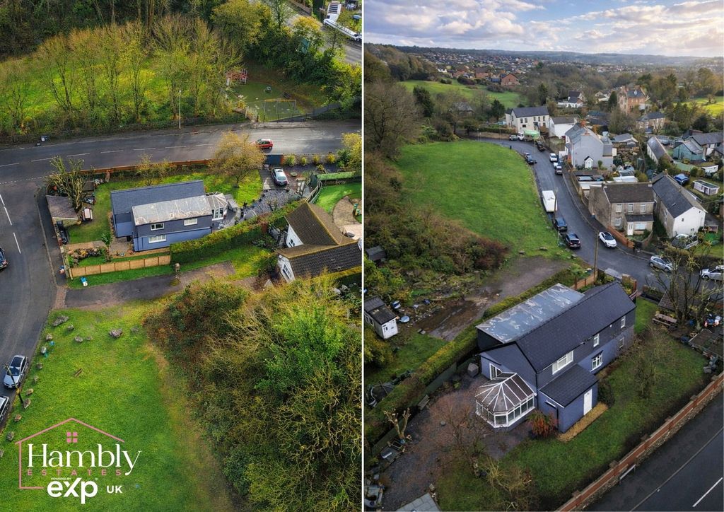 Property photo 2 of 22