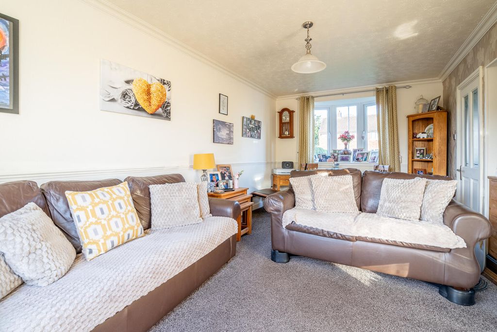 Property photo 3 of 12 Living Room