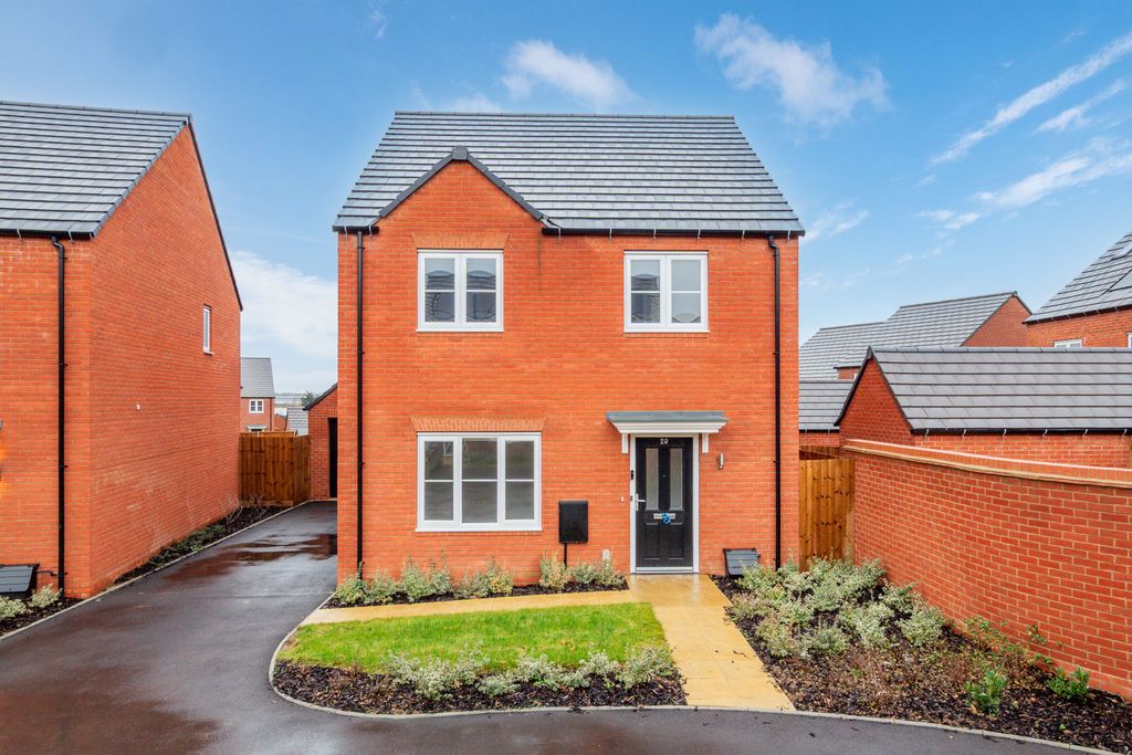 Property photo 3 of 21 Photo