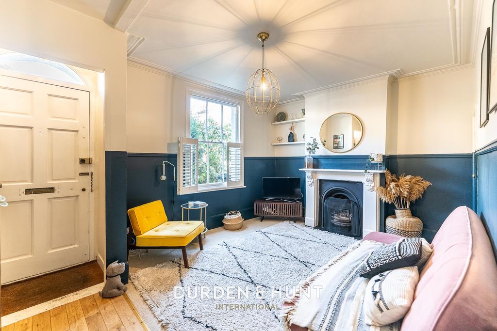 Property photo 3 of 21 Cowley-26.Jpg