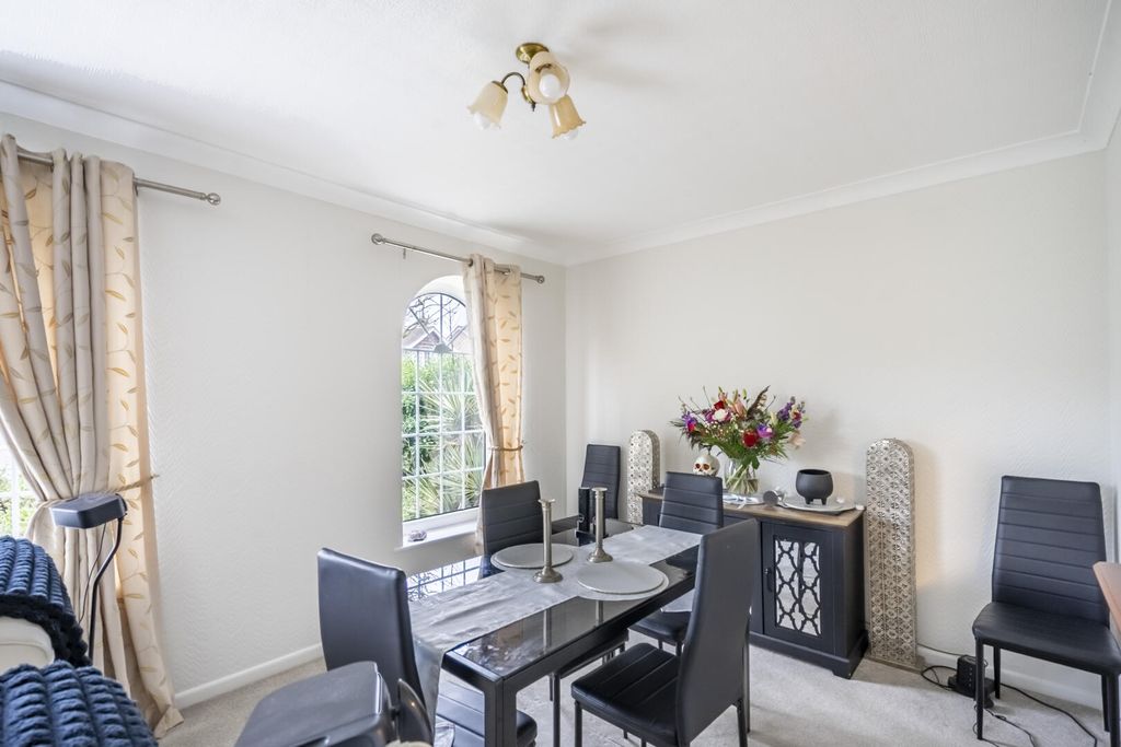Property photo 2 of 13 Dining Room
