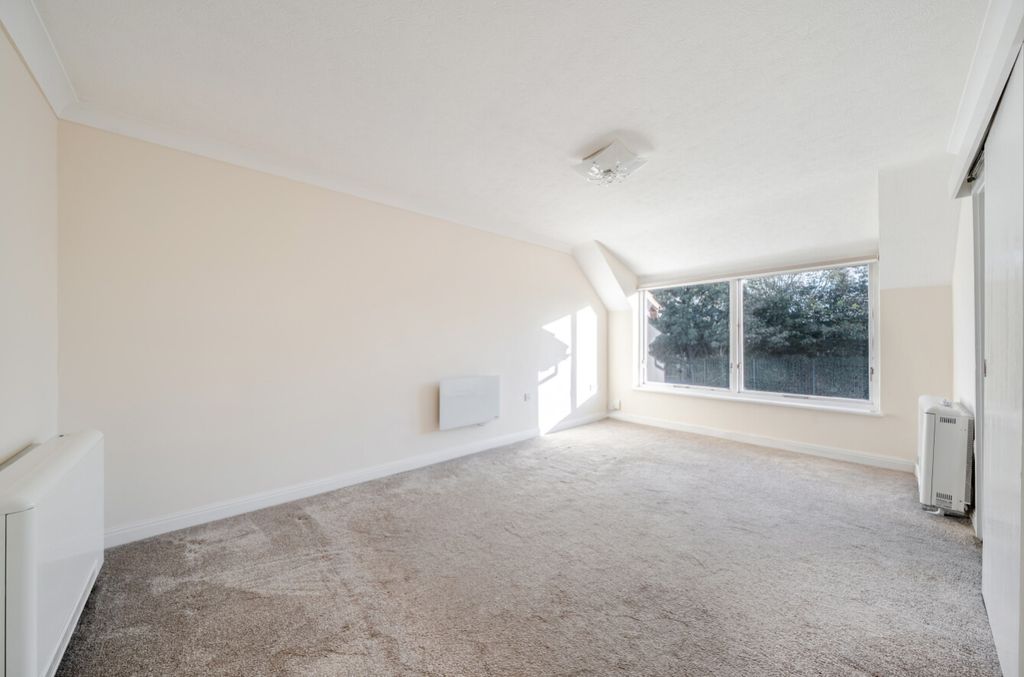 Property photo 3 of 10 1537204-8-1A145719d7134