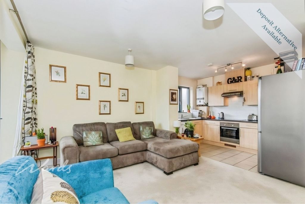 Property photo 2 of 8 Lounge