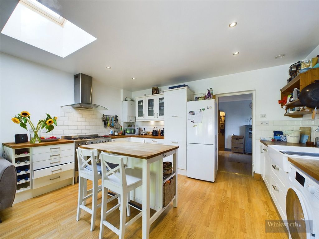 Property photo 2 of 15 Picture No. 05