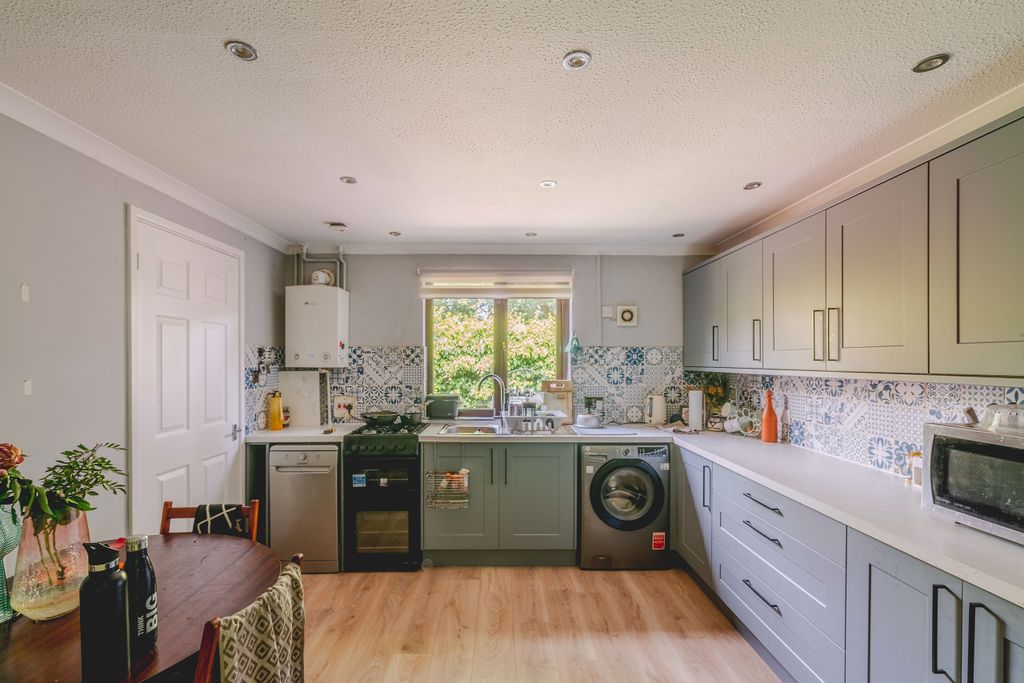 Property photo 1 of 10 Photo 1