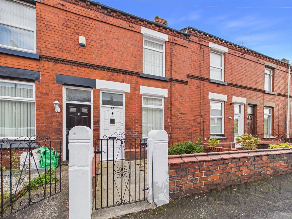 Property photo 1 of 12 Cam04645G0-Pr0125-Still010.Jpg