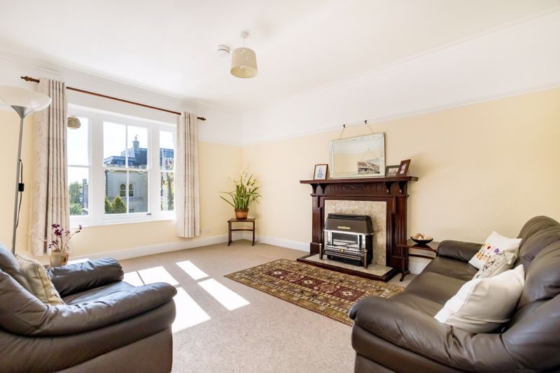 Property photo 2 of 17 Sitting Room