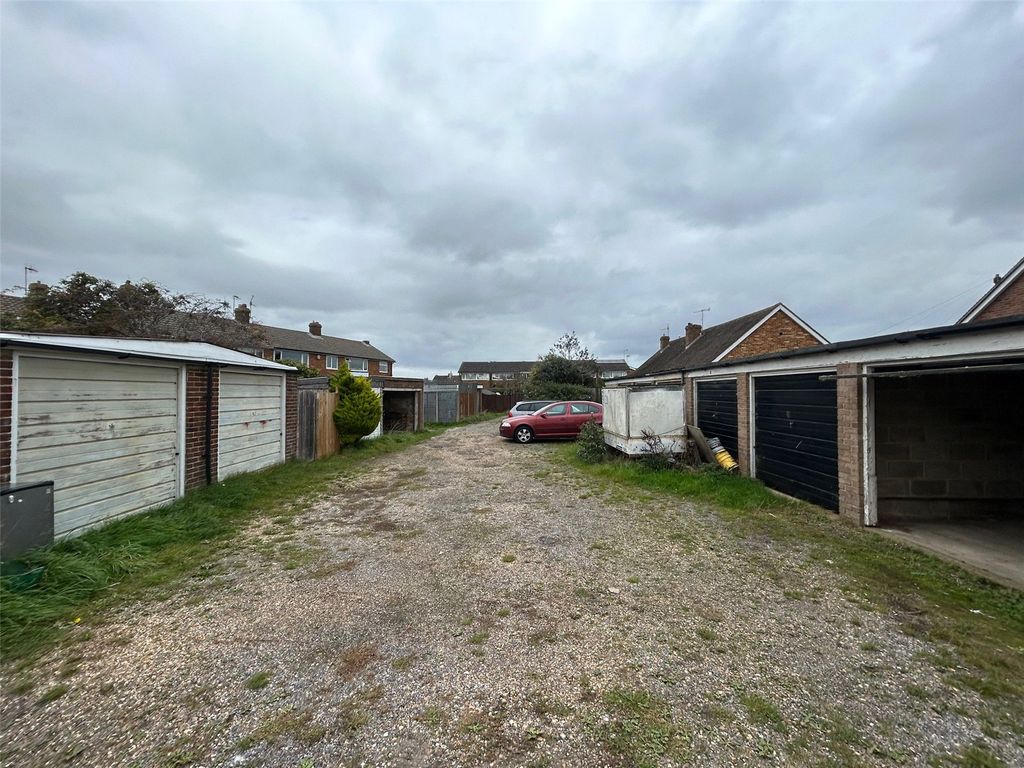 Property photo 3 of 3 Picture No. 02