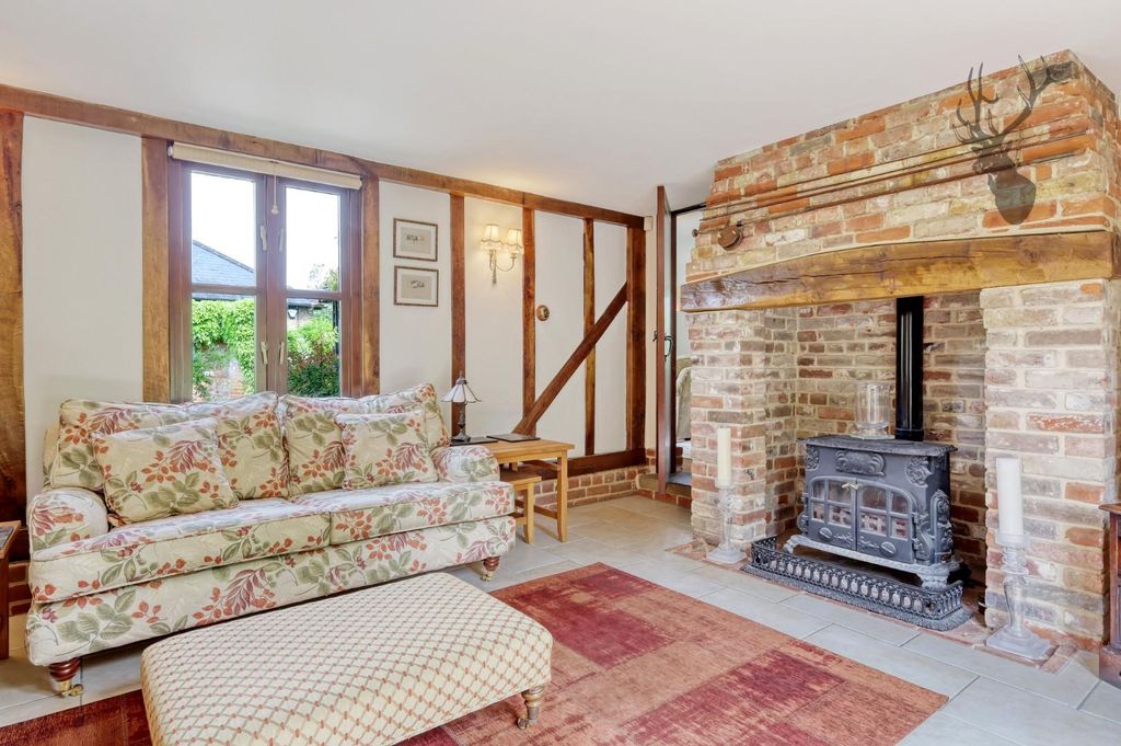 Property photo 3 of 40