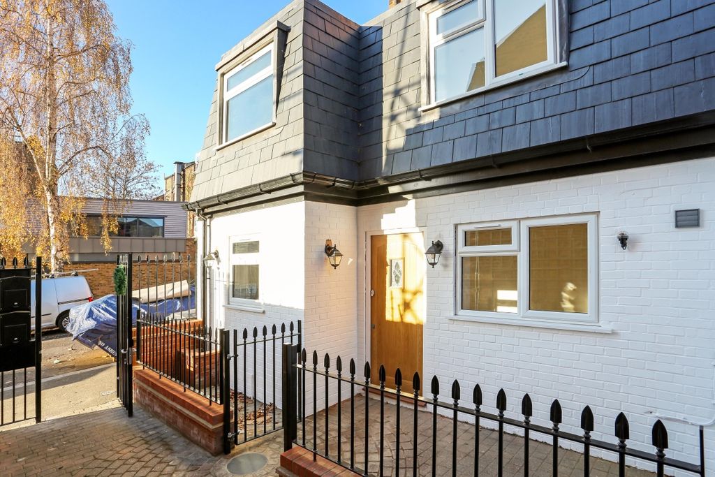 Property photo 2 of 13 External 1