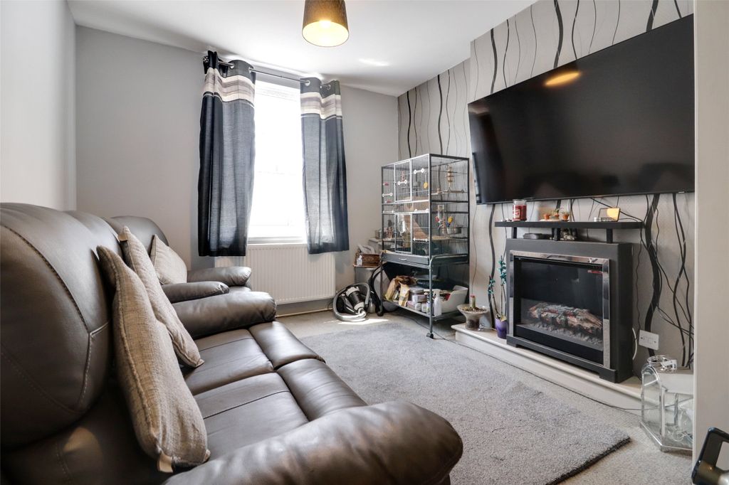 Property photo 2 of 15 Picture No. 02