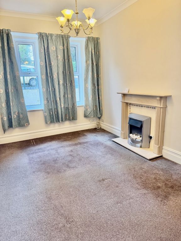 Property photo 3 of 21 Gallery