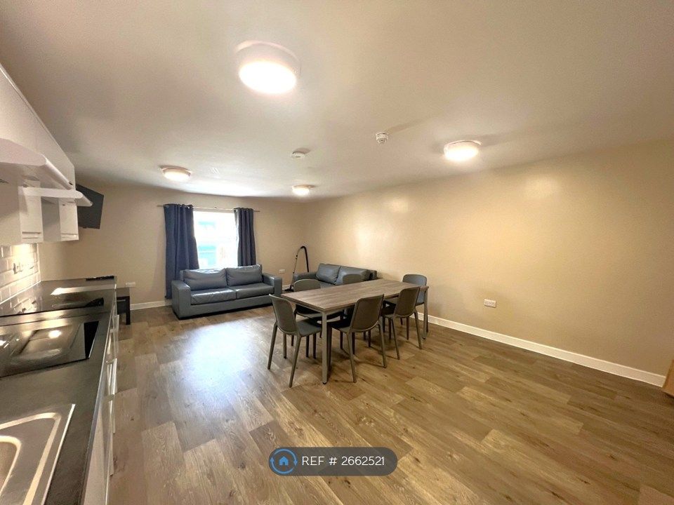 Property photo 3 of 24