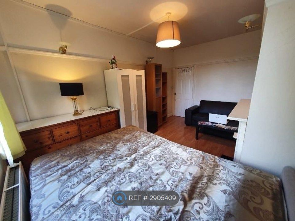 Property photo 2 of 3