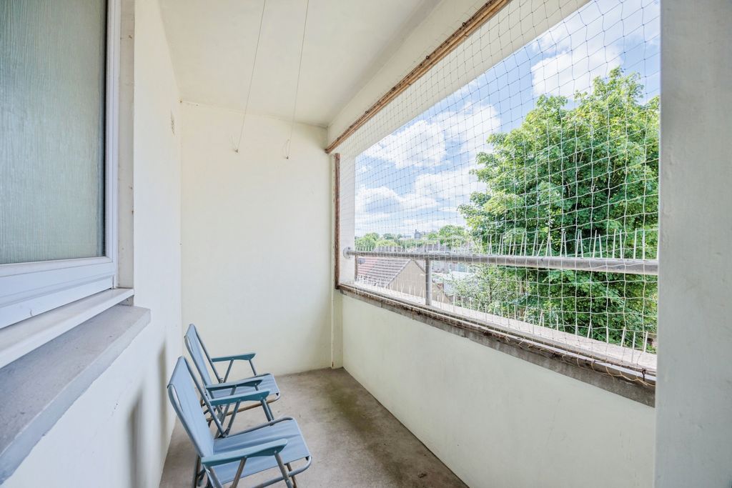 Property photo 3 of 15 Balcony