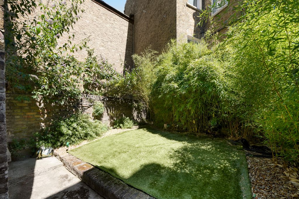 Property photo 2 of 7