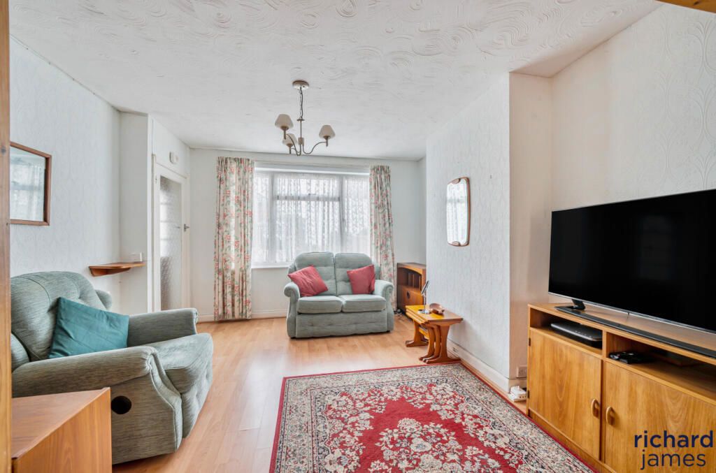 Property photo 2 of 19