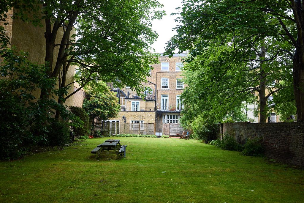 Property photo 2 of 15 Picture No. 37