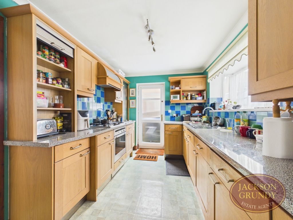 Property photo 3 of 13 Lancers Way