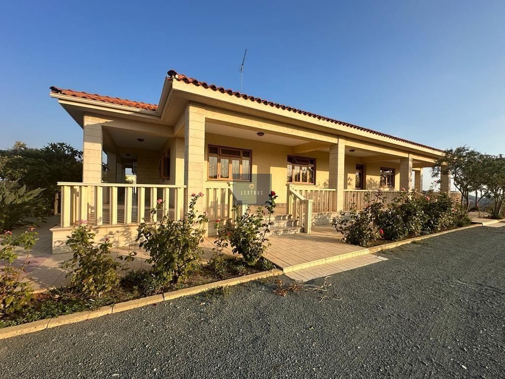 Property photo 1 of 45