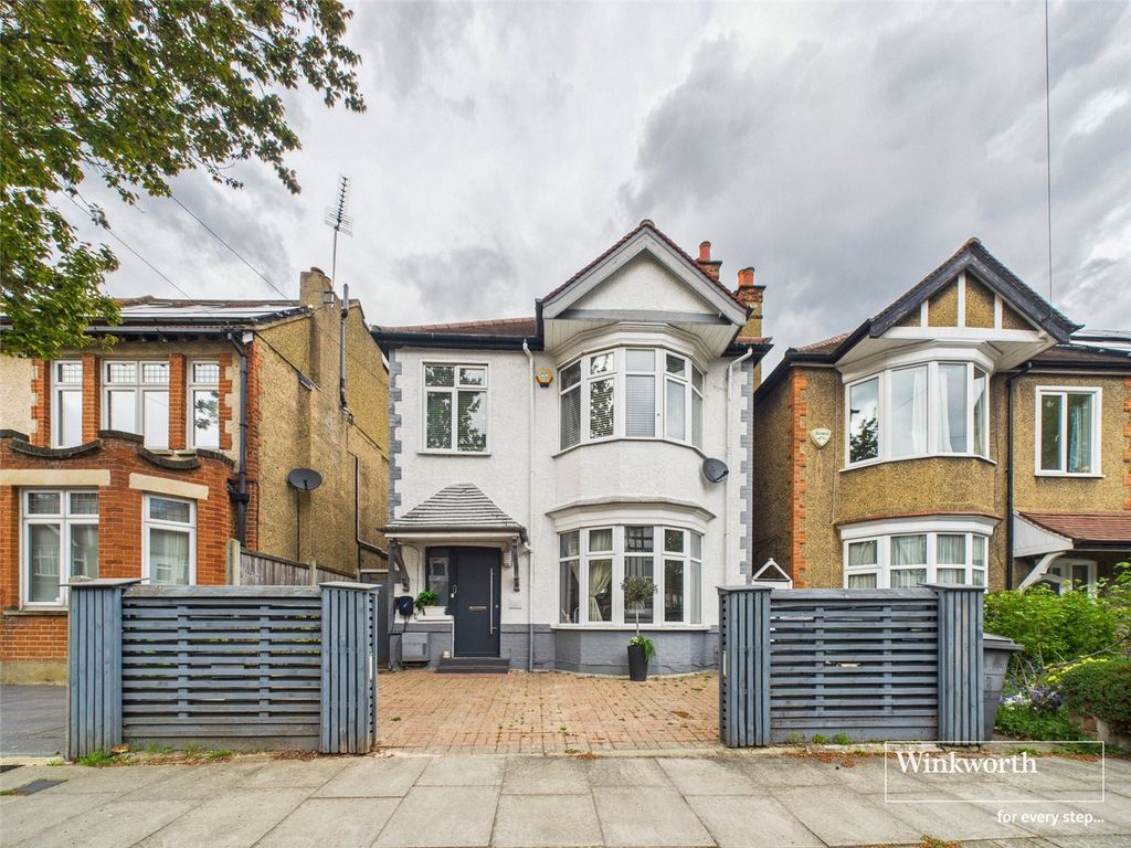 Property photo 1 of 16 External Front
