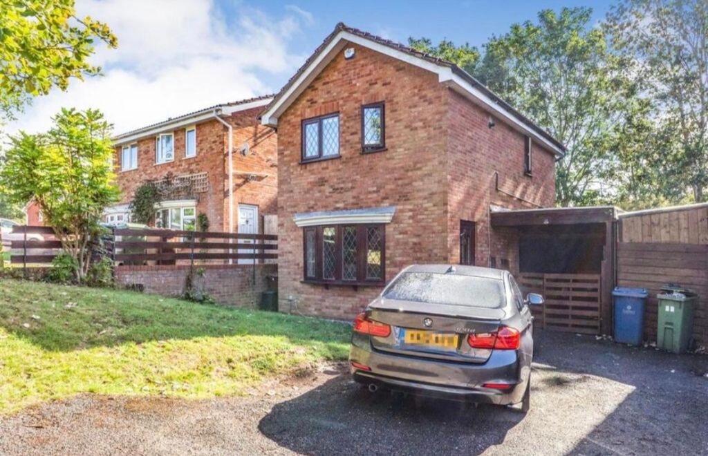 Property photo 1 of 9