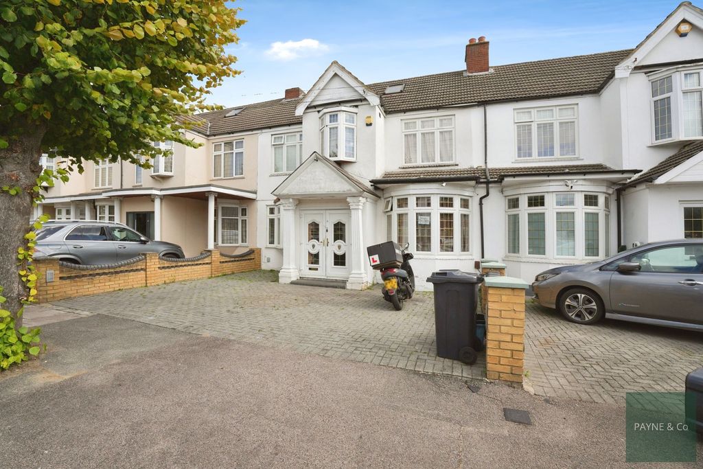 Property photo 1 of 19