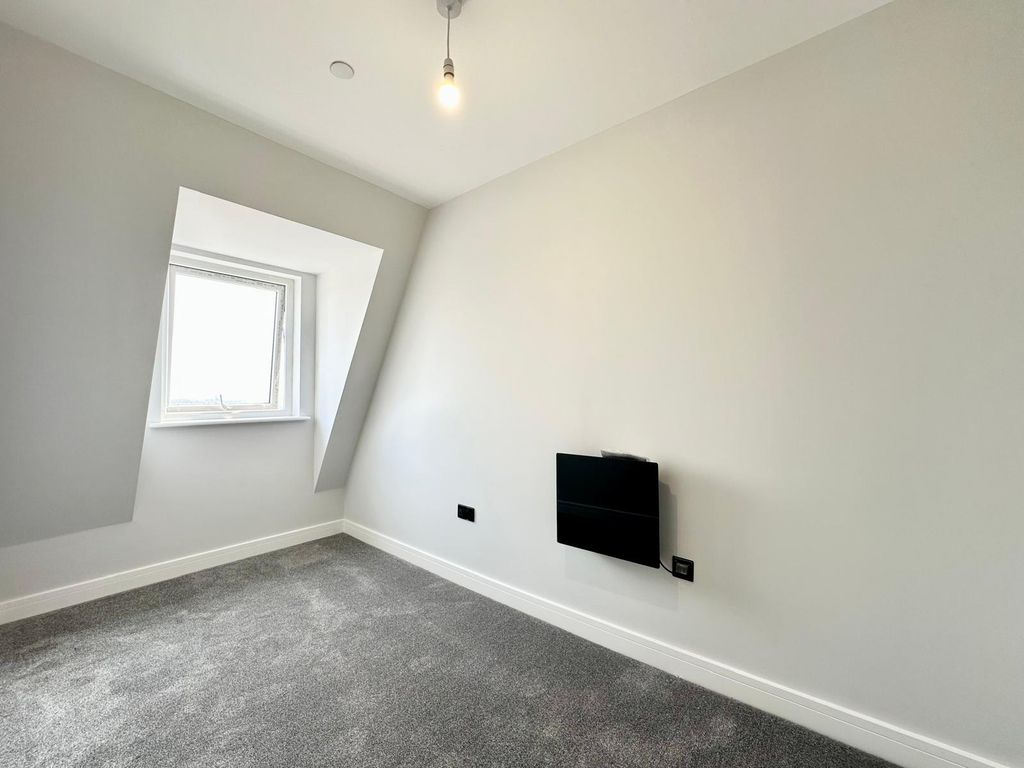 Property photo 3 of 14 Gallery