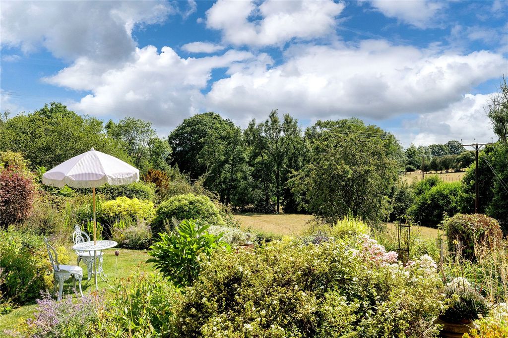 Property photo 2 of 35 Picture No. 26