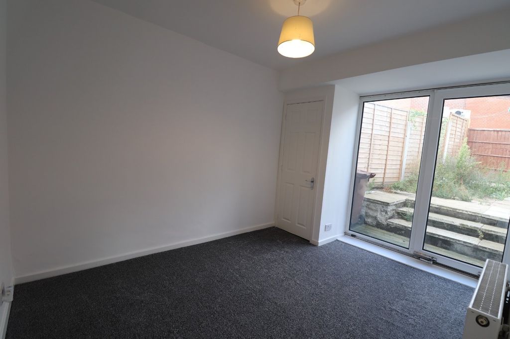 Property photo 3 of 12 Picture No. 07