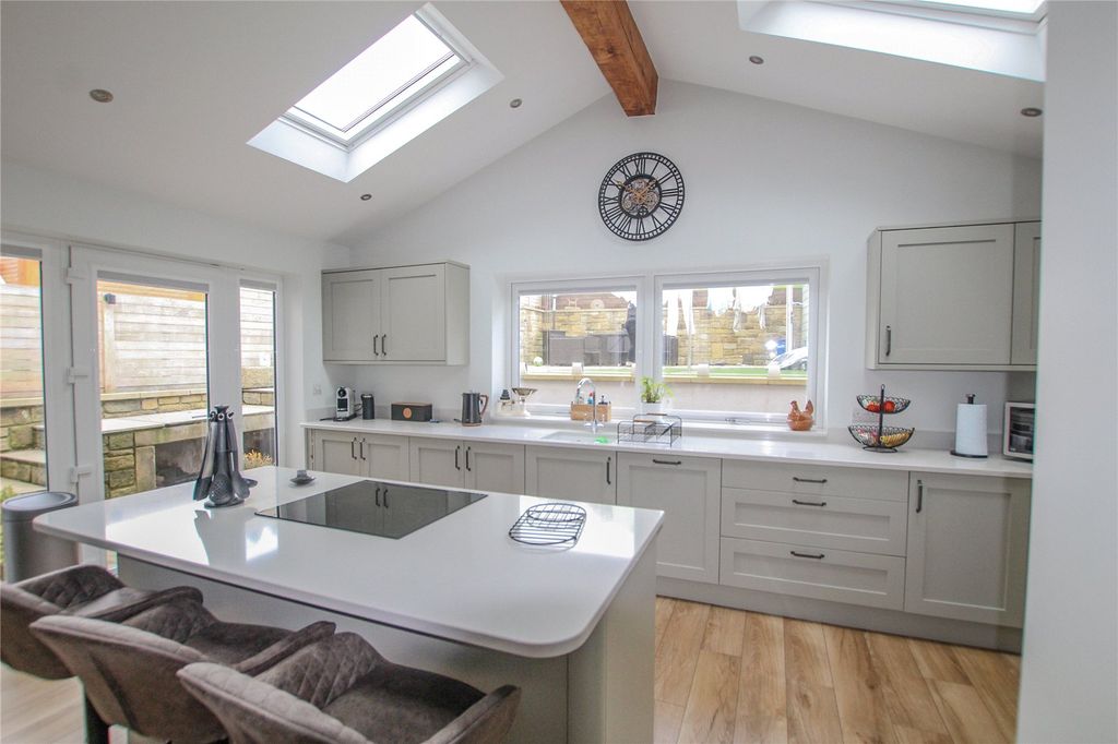 Property photo 3 of 32 Kitchen Area