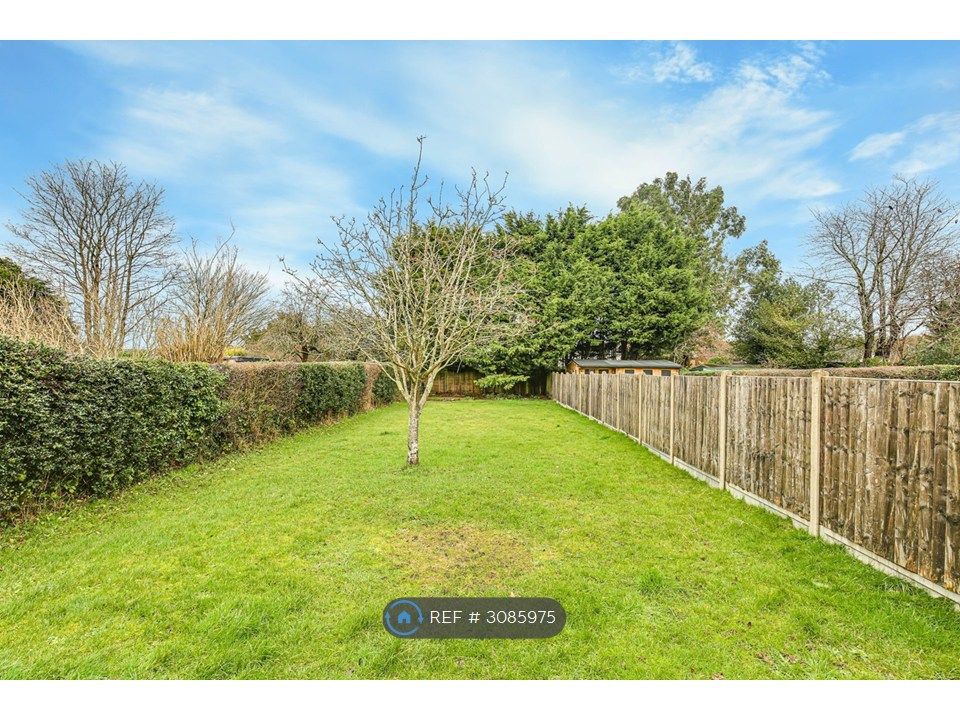 Property photo 3 of 27 Rear Large Flat Garden