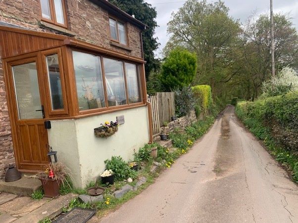 Property photo 2 of 20