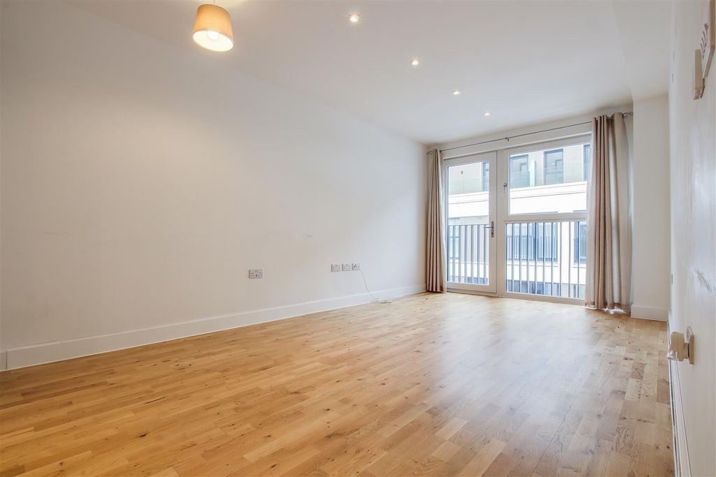 Property photo 3 of 7 Mh2.Jpg