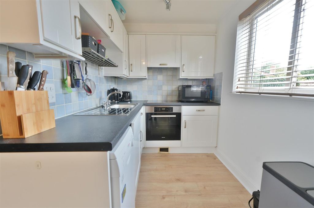 Property photo 3 of 11 Dsc03949.Jpg