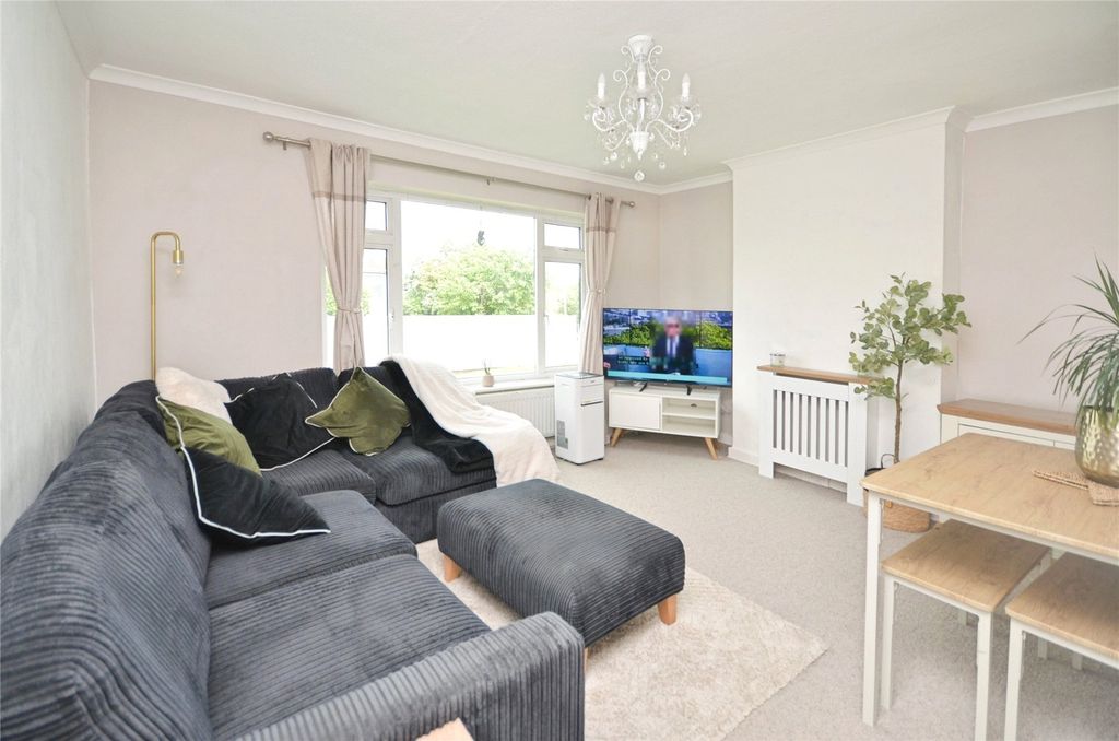 Property photo 2 of 8 Picture No. 09