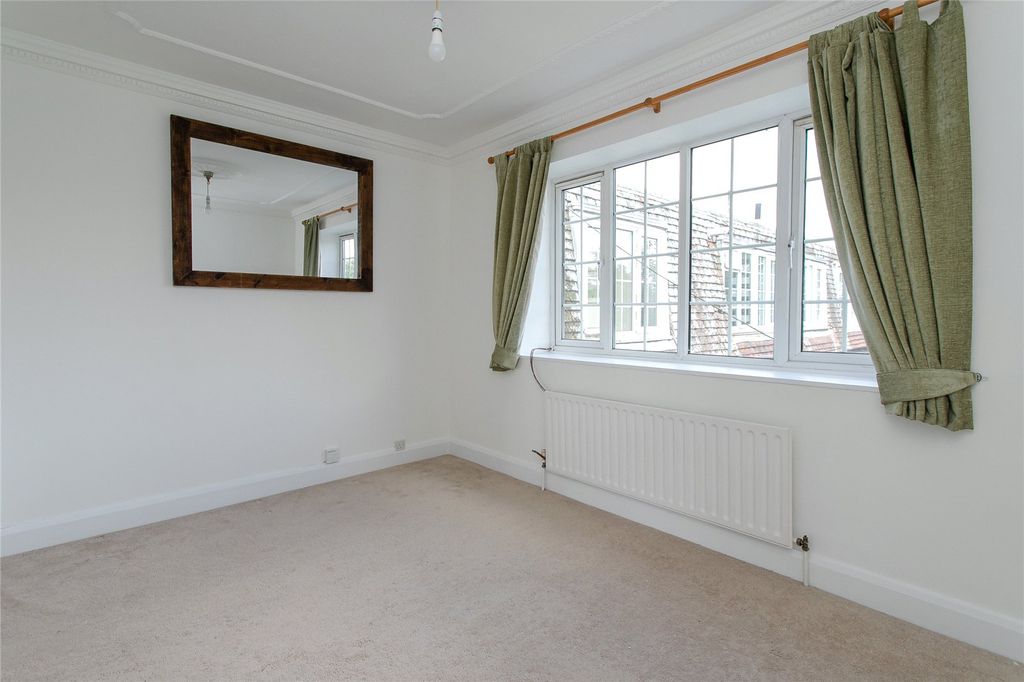 Property photo 2 of 9 Picture No. 03