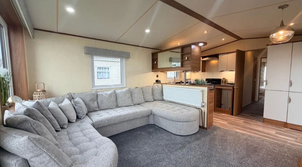 Property photo 1 of 14 1